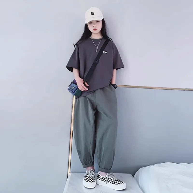 【100-160cm】シンプル アルファベット  ゆったり 半袖 夏  女の子 トップス