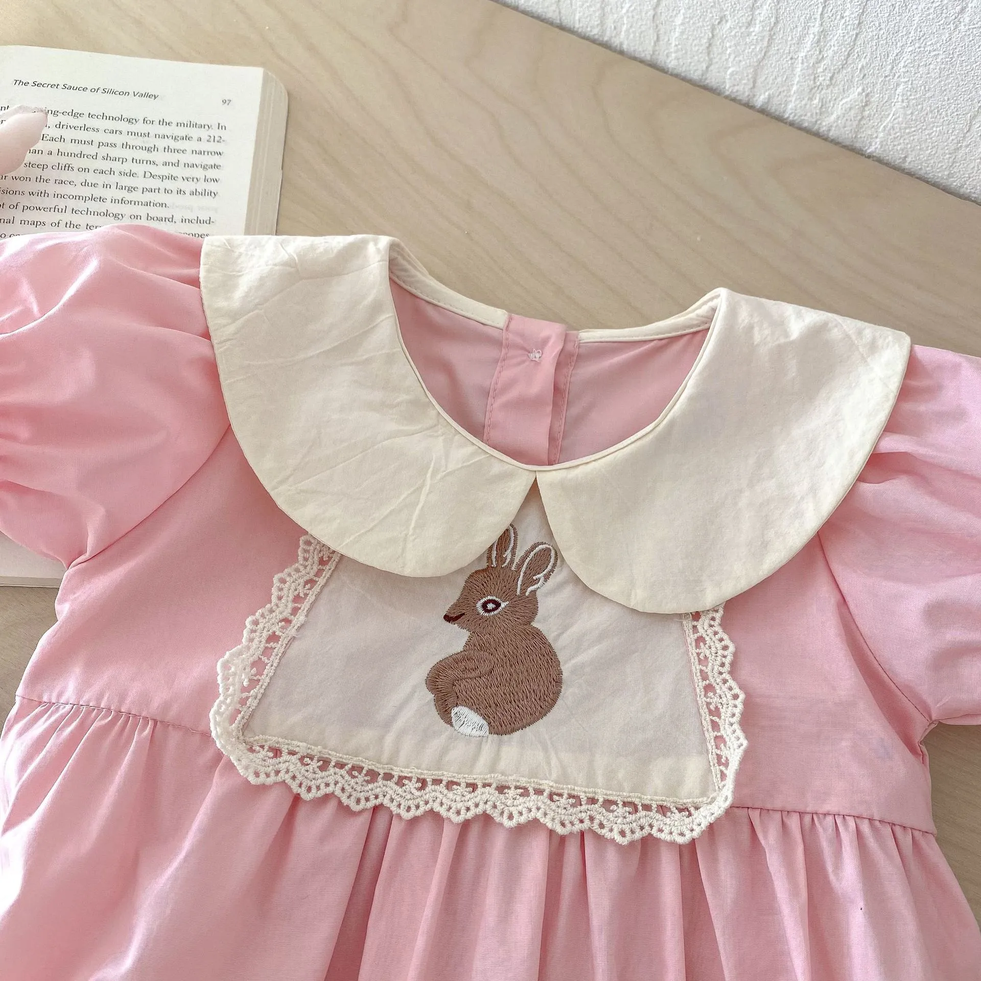 【66-90cm】おしゃれ度高め 無地 刺繍 キュート 清新 ベビー服 ロンパース
