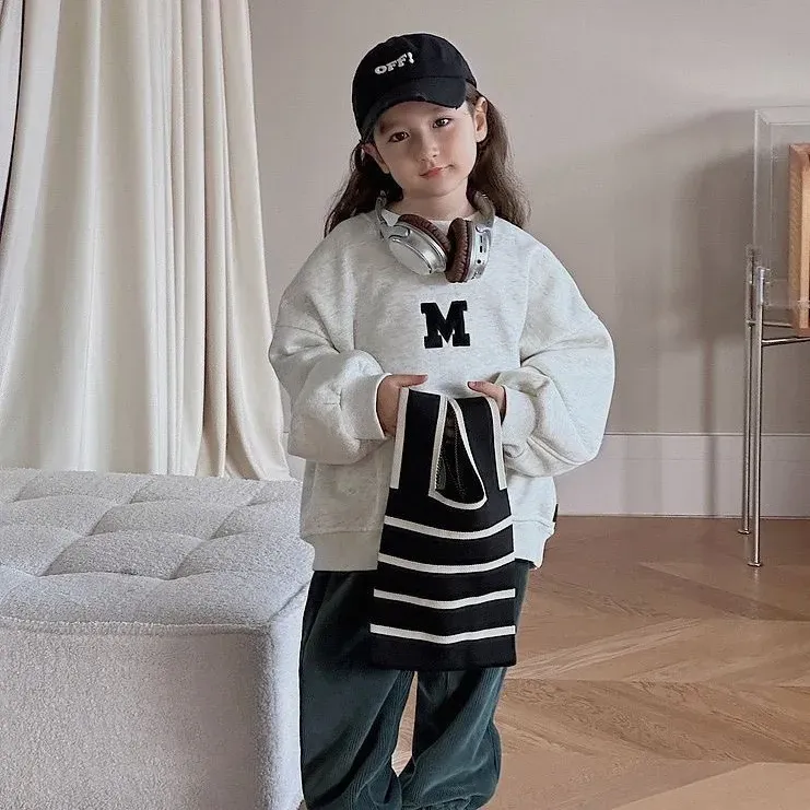 【100-160cm】今季も大注目  シンプル  柔らかい  カジュアル  合わせやすい  女の子  トレーナー