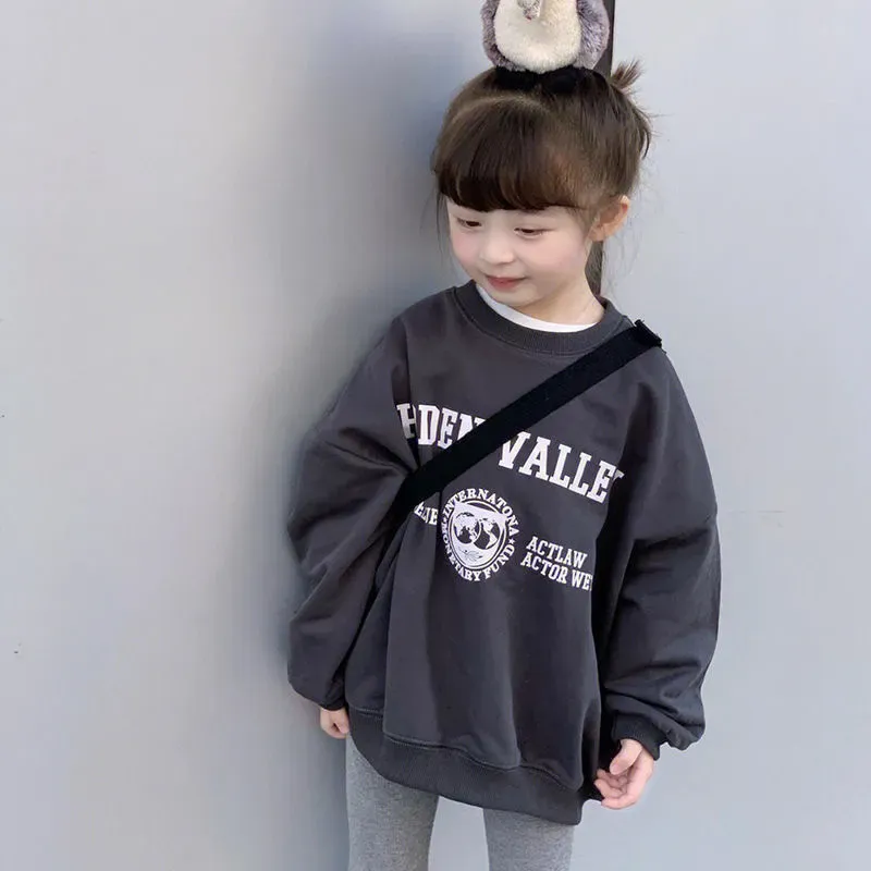 【100-160cm】人気上昇中  合わせやすい カジュアル  アルファベット 日常 おしゃれ 女の子 トレーナー