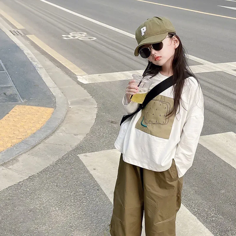 【100-160cm】着回し力抜群 カジュアル  カートゥーン  可愛い 合わせやすい  女の子 長袖 Ｔシャツ