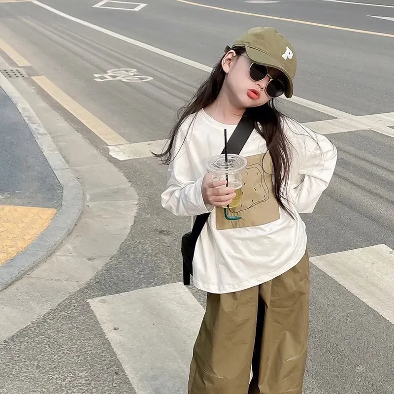 【100-160cm】着回し力抜群 カジュアル  カートゥーン  可愛い 合わせやすい  女の子 長袖 Ｔシャツ