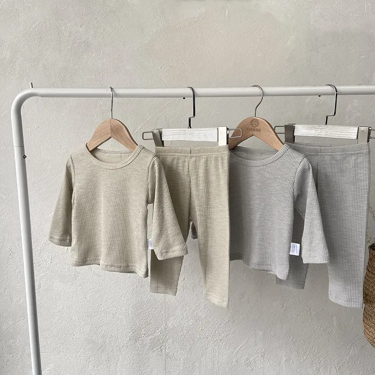 【66-90cm】絶対欲しい 大人気  肌に優しい  シンプル 日常  無地  四色選べる  ベビー トップス＋ボトムス セットアップ