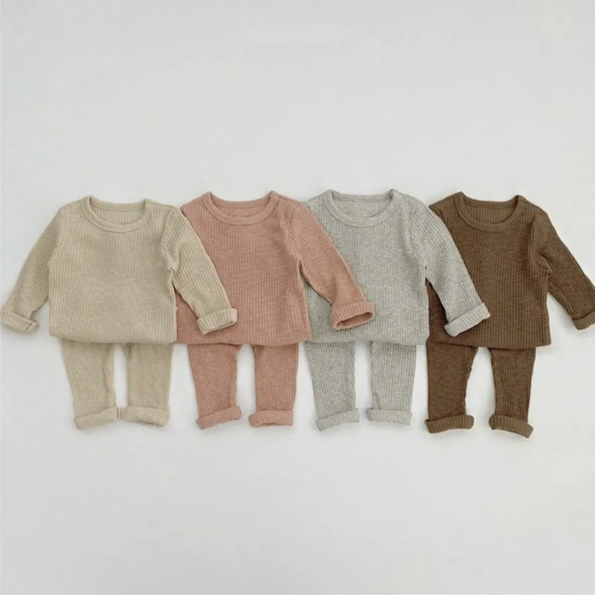 【66-90cm】絶対欲しい 大人気  肌に優しい  シンプル 日常  無地  四色選べる  ベビー トップス＋ボトムス セットアップ