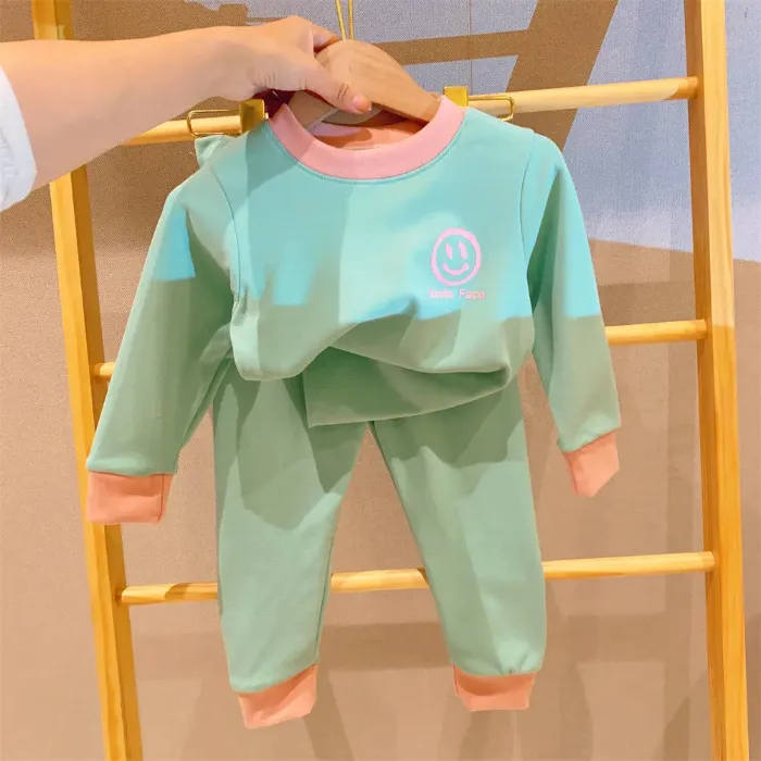 【90-140cm】超人気商品  売れ筋  シンプル  無地  肌触りがソフト  多色選べる  男の子 女の子  パジャマ