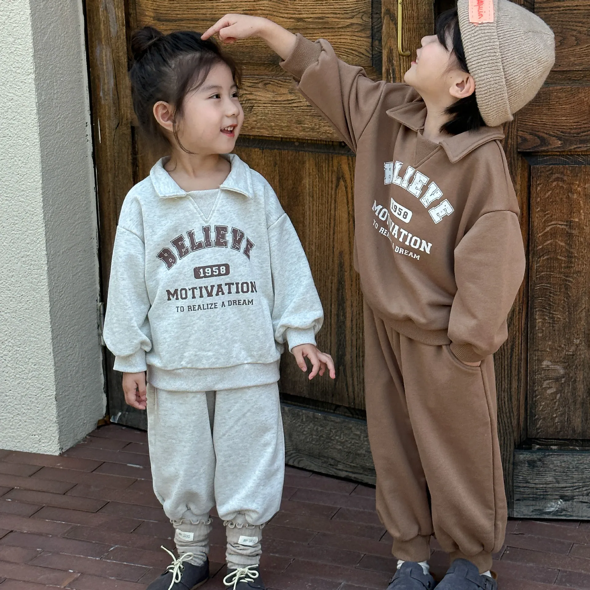 【80-150cm】大人気  毎日着たくなる ファッション  カジュアル  男の子 女の子 トップス＋ボトムス セットアップ