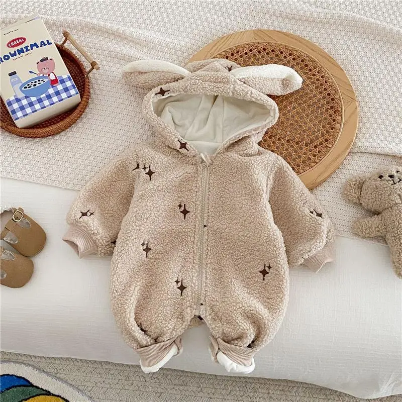 【66-90cm】最愛の一着 人気上昇中 蓄熱保温 快適な肌触り 刺繡 うさ耳 裏起毛 厚手 外出 ベビー服 赤ちゃん ロンパース