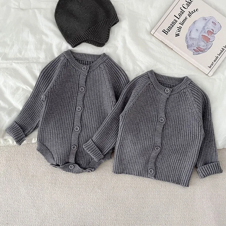 【単品注文】【66-90cm】定番シンプル 無地 ニット オールマッチ 見逃し厳禁 ベビーロンパース２点セット