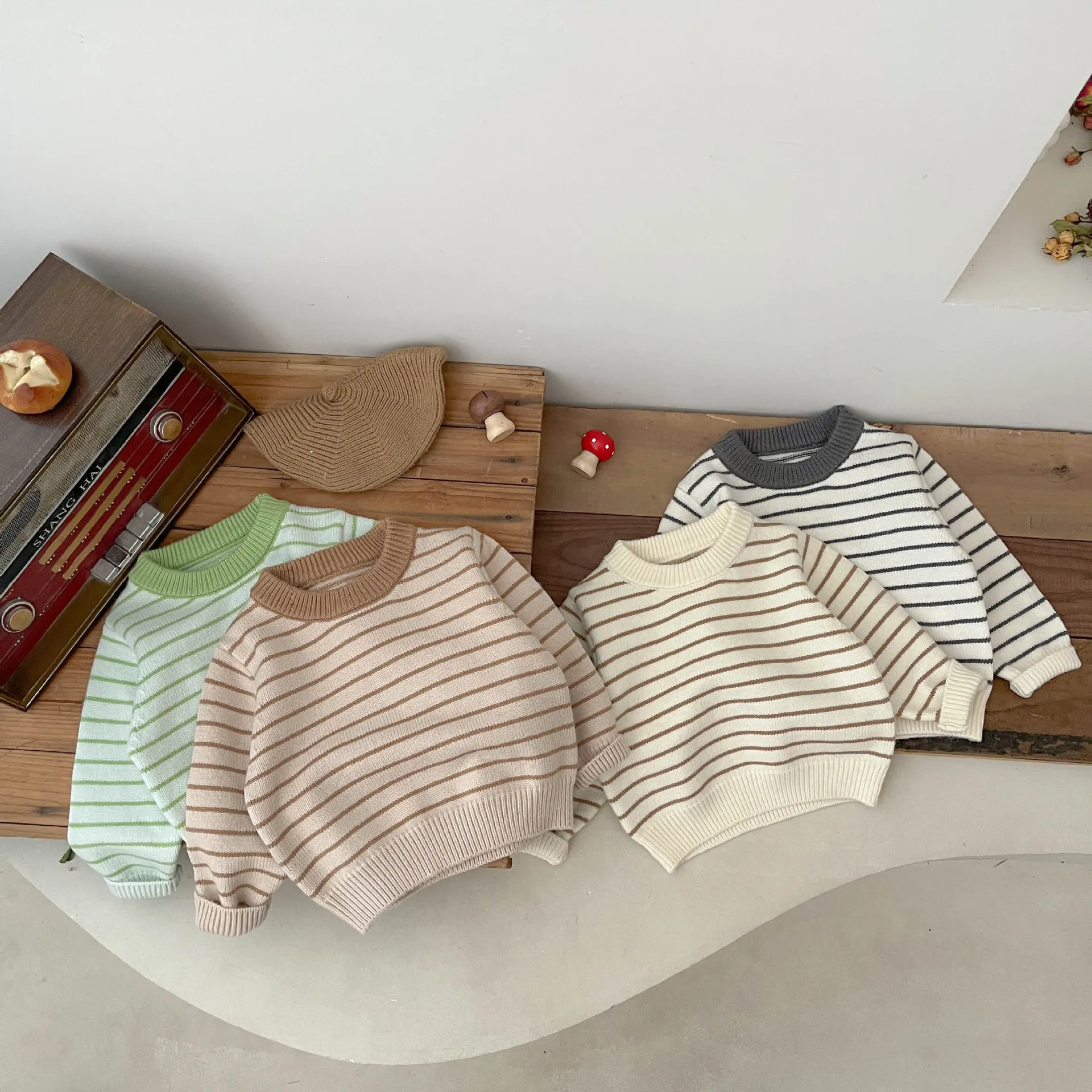 【66-100cm】4色展開 人気高い 品質のいい新品 肌触りよく 配色 ボーダー 長袖 ニット 男の子 女の子 セーター トップス