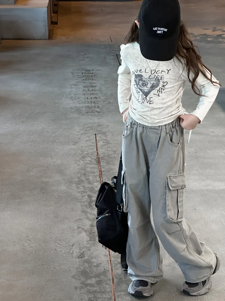 【130-170cm】大注目 トレンド おしゃれ 可愛い 合わせやすい アルファベット 長袖 Tシャツ