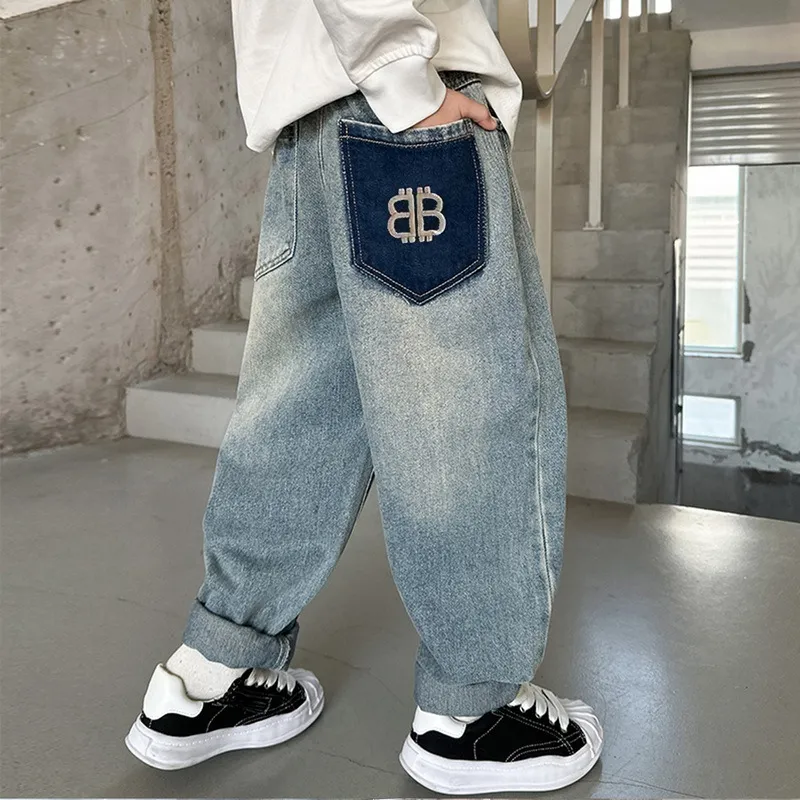 【120-170cm】絶対後悔しない 刺繍 合わせやすい クール 動きやすい 男の子 デニムパンツ