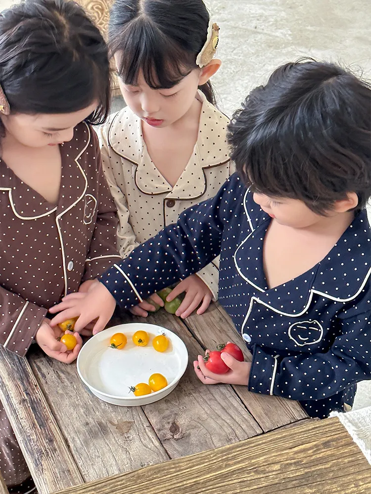 【100-160cm】大好評 シンプル 定番 ドット柄 笑顔 カジュアル ルームウェア