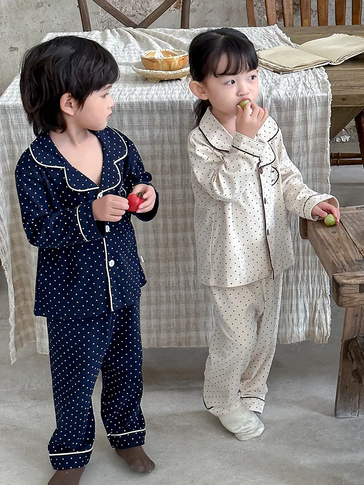 【100-160cm】大好評 シンプル 定番 ドット柄 笑顔 カジュアル ルームウェア