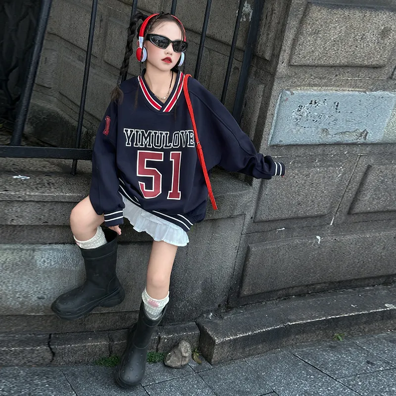 【120-170cm】人気上昇中 カジュアル ゆったり アルファベット Vネック 女の子 トレーナー