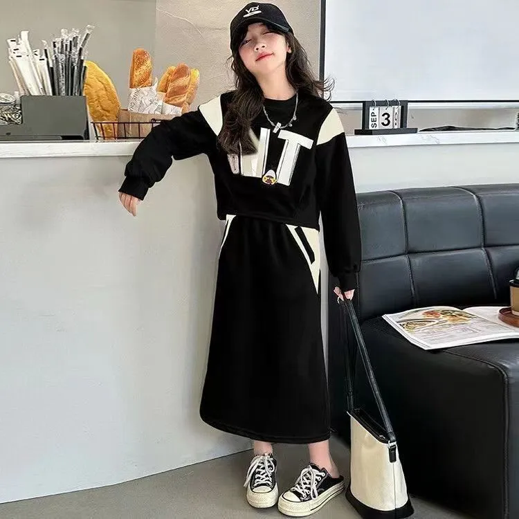 【120-170cm】二点セット 大注目 カジュアル おしゃれ 快適 女の子 トレーナー＋スカート セットアップ