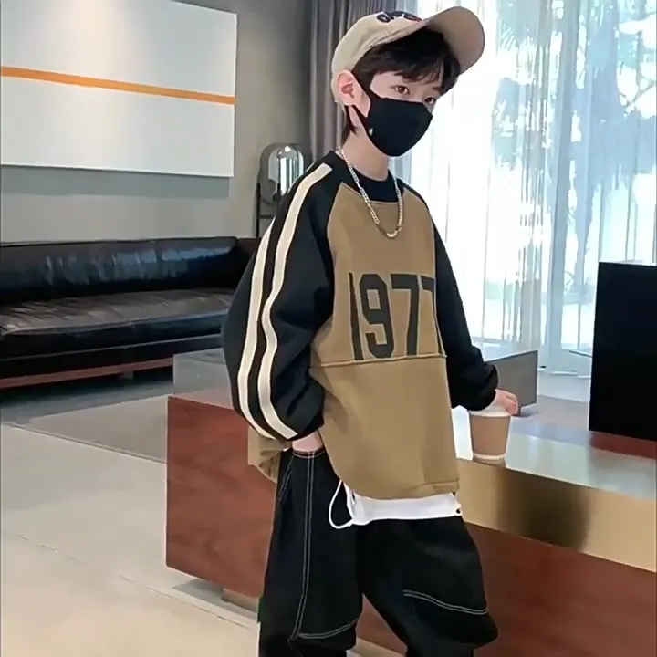 【130-170cm】着心地良い トレンド 合わせやすい 男の子 トップス トレーナー