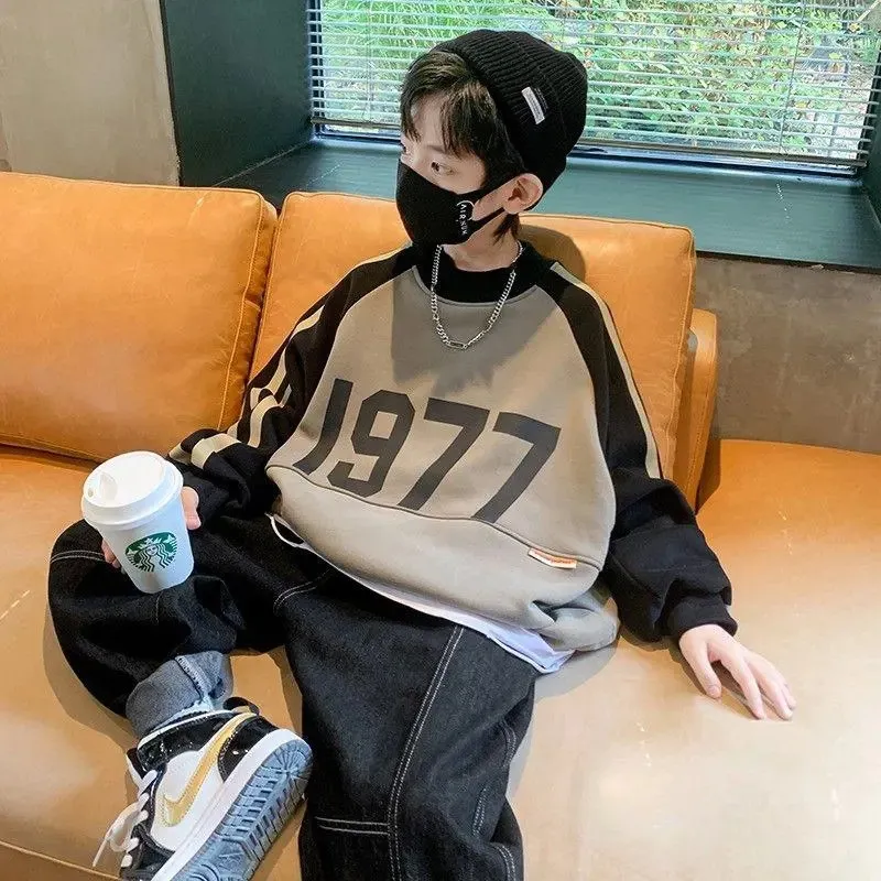 【130-170cm】着心地良い トレンド 合わせやすい 男の子 トップス トレーナー