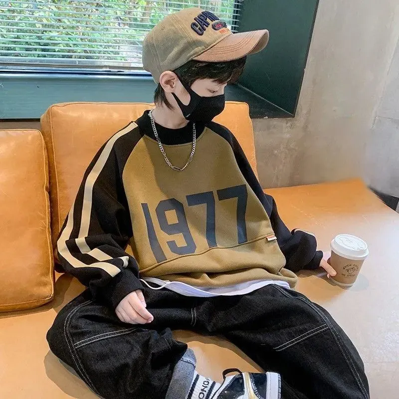 【130-170cm】着心地良い トレンド 合わせやすい 男の子 トップス トレーナー