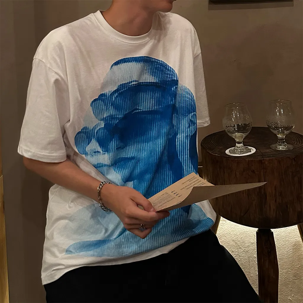 シルエットプリント半袖Tシャツ