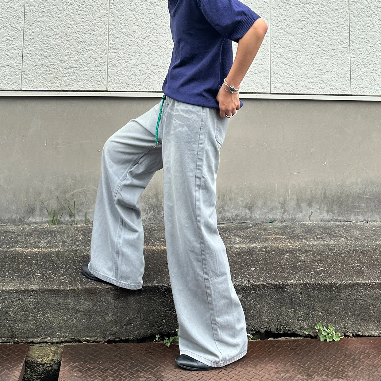 ウェイビーウォッシュワイドデニムパンツ