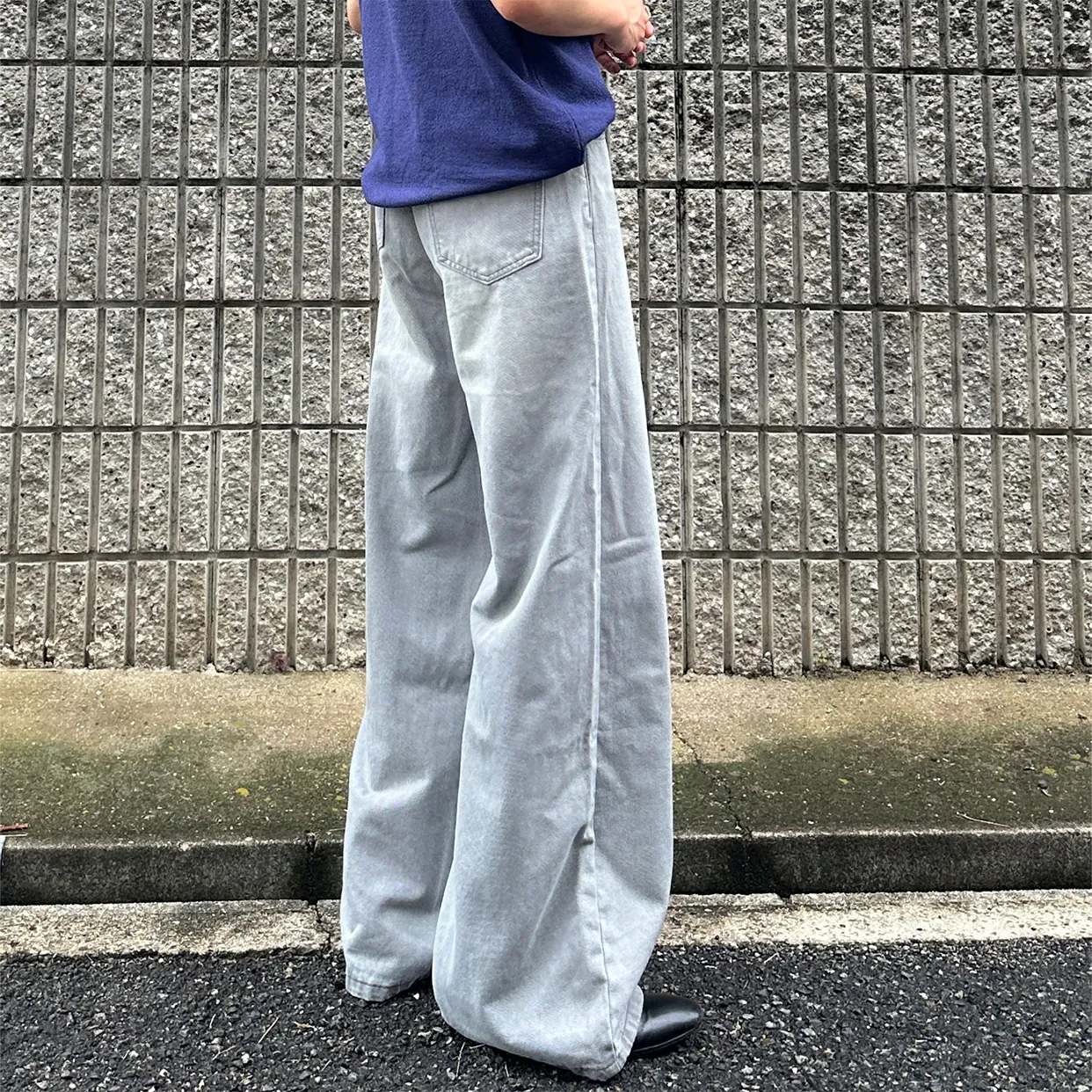ウェイビーウォッシュワイドデニムパンツ