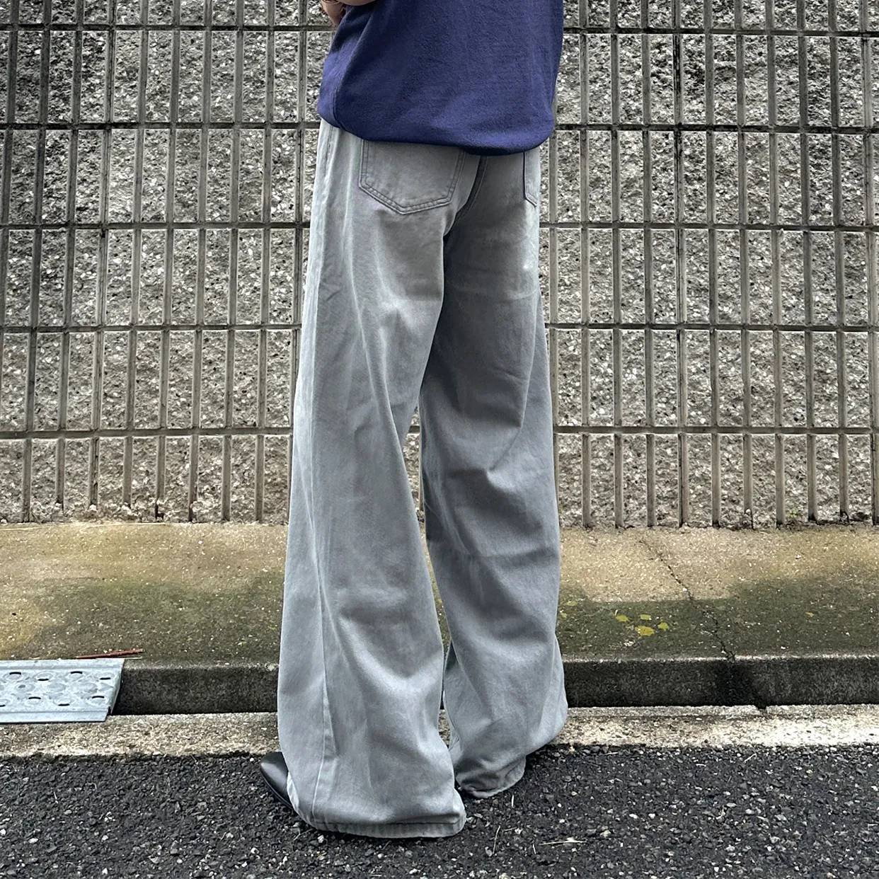 ウェイビーウォッシュワイドデニムパンツ