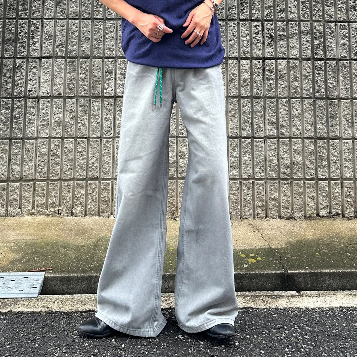 ウェイビーウォッシュワイドデニムパンツ