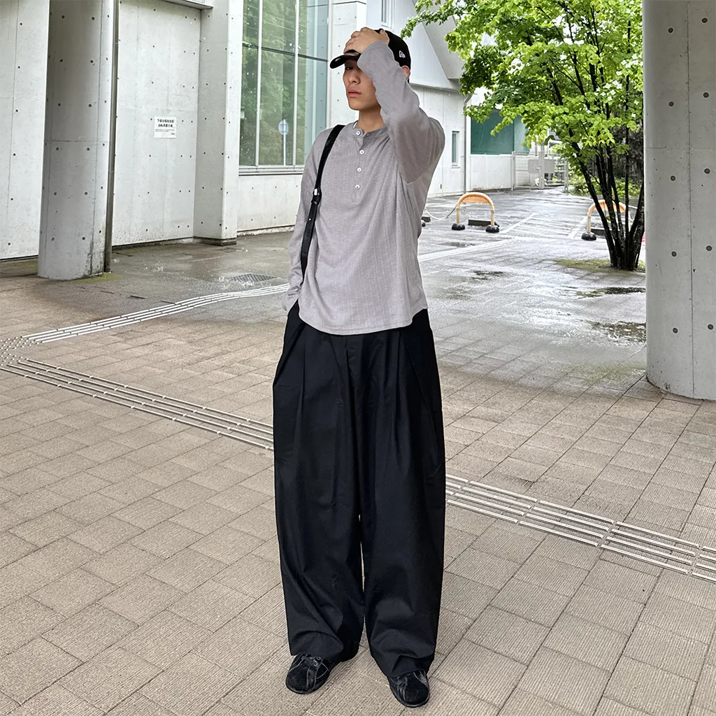 タックデザインワイドスラックス
