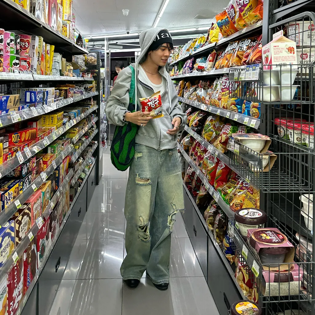 ヴィンテージスリットダメージデニムパンツ