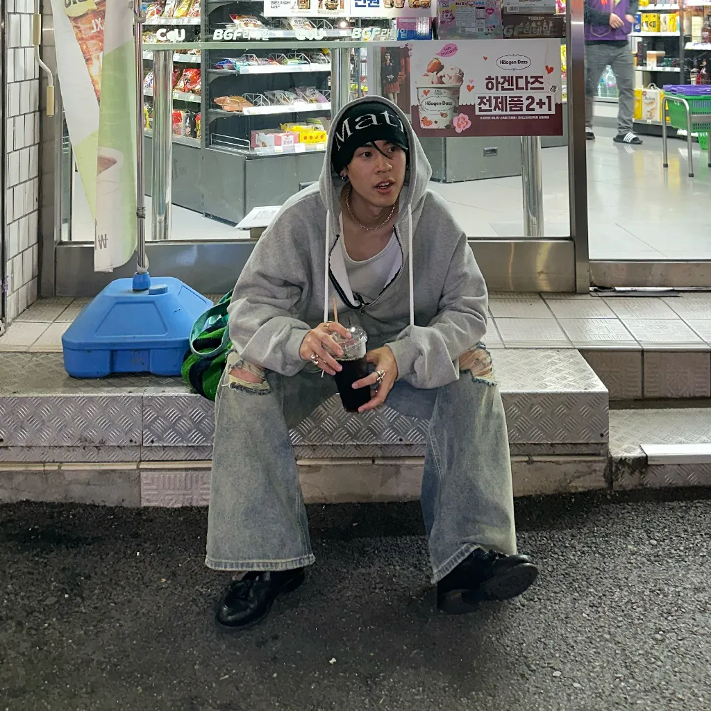 ヴィンテージスリットダメージデニムパンツ