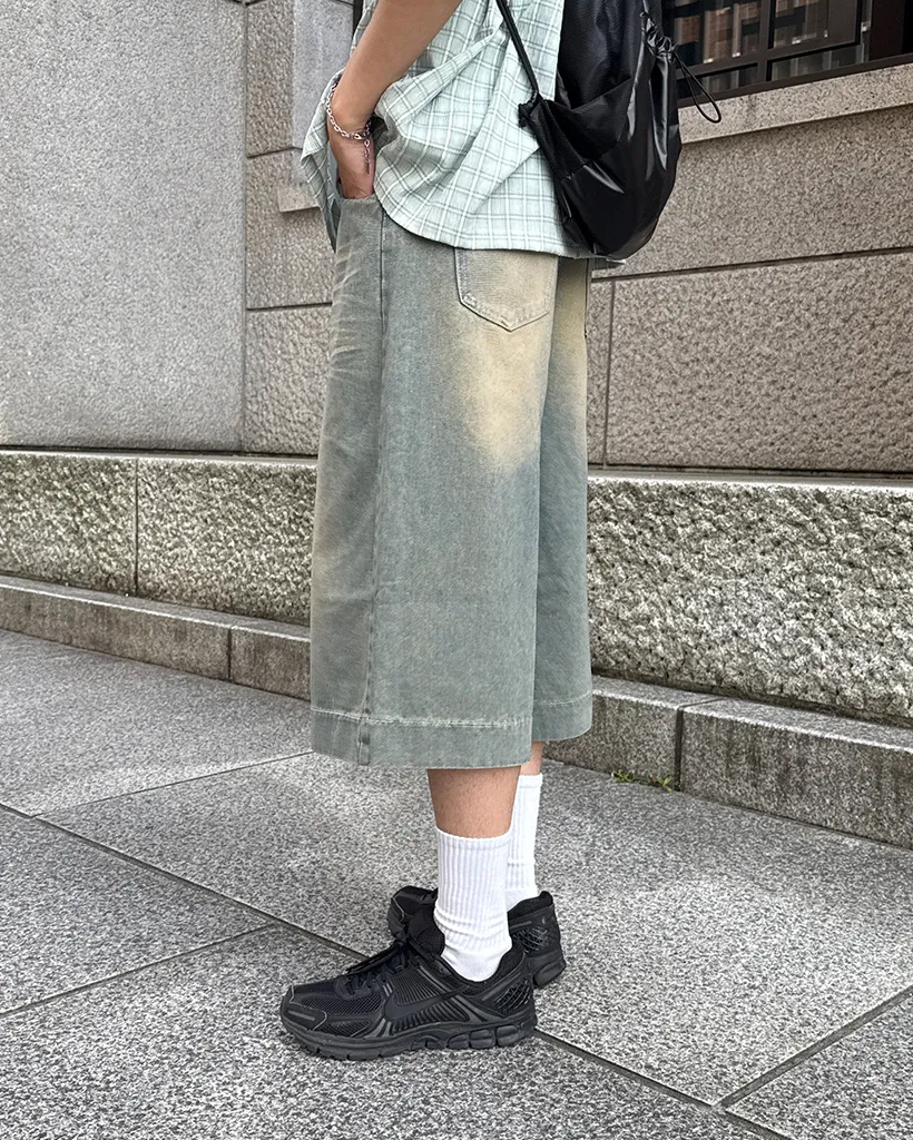 ヒゲウォッシュデニムフレアクロップドパンツ