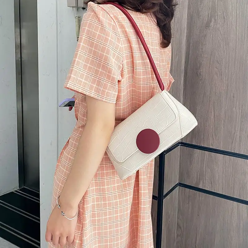 ショルダーバッグ バッグ ファッション 3色展開 PU ハート 女性らしい 演奏会 お呼ばれ ベージュ ホワイト ブラック