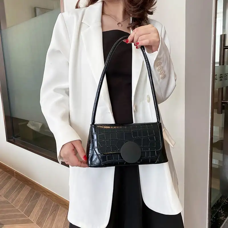 ショルダーバッグ バッグ ファッション 3色展開 PU ハート 女性らしい 演奏会 お呼ばれ ベージュ ホワイト ブラック