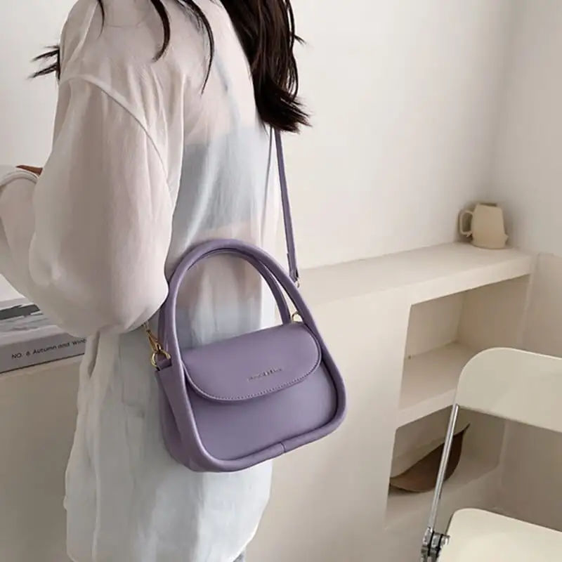 ショルダーバッグ チェーンバッグ 通勤 PU 可愛い おしゃれ  ブラック ホワイト イエロー ブルー パープル