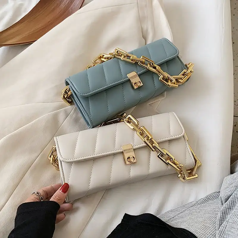 ショルダーバッグ チェーンバッグ 無地 ファッション PU 可愛い 綺麗め おしゃれ ブラック ホワイトブルー レッド