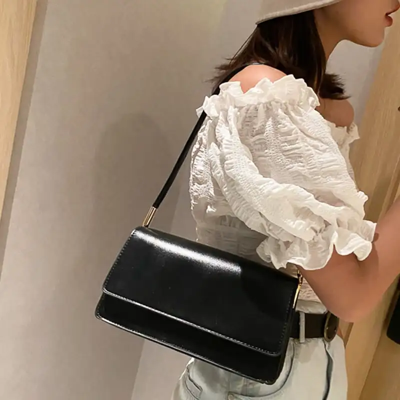ショルダーバッグ チェーンバッグ PU 通勤 無地 可愛い 綺麗め おしゃれ ブラック ホワイト パープル ダークベージュ