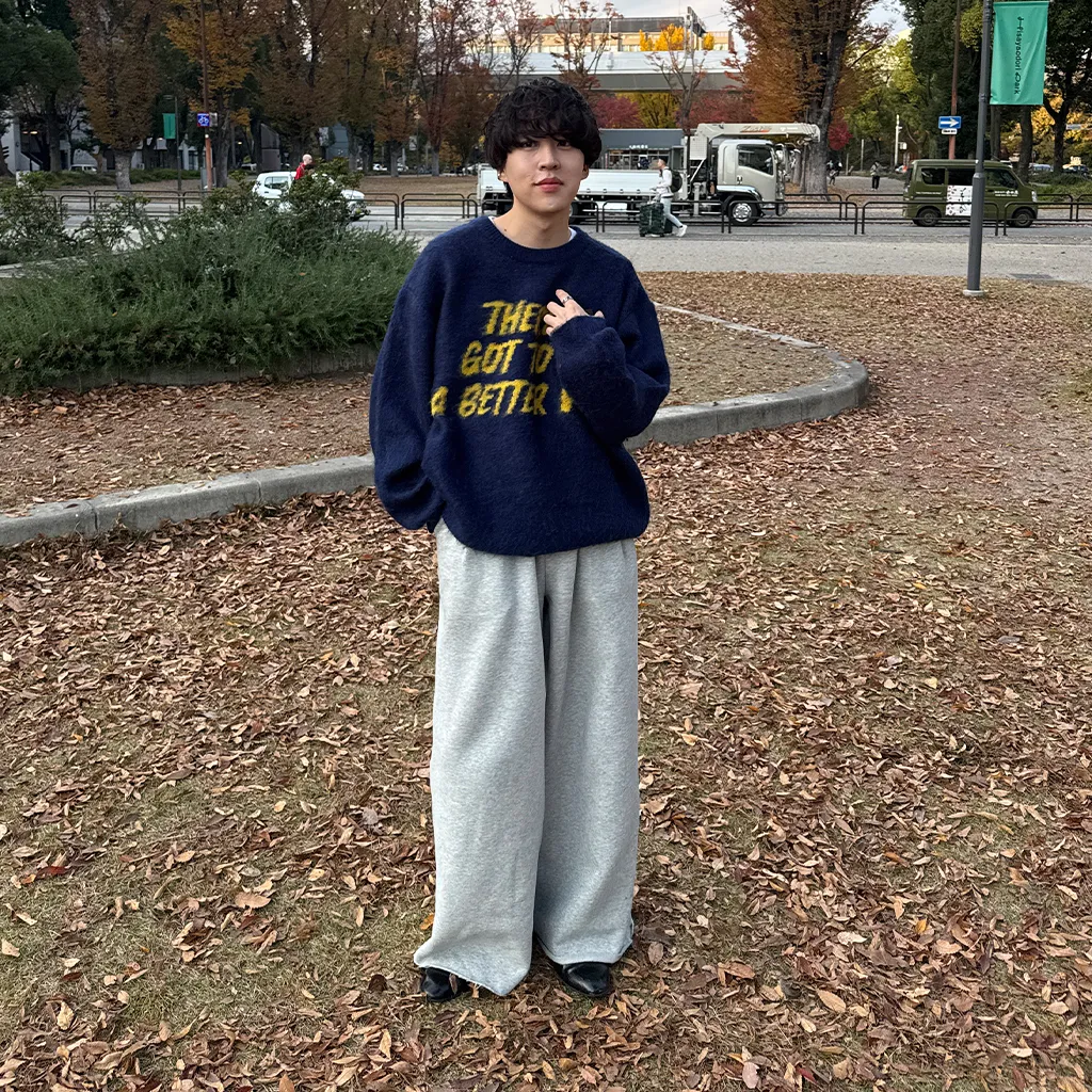 ユニセックスブラッシュレタリングニット
