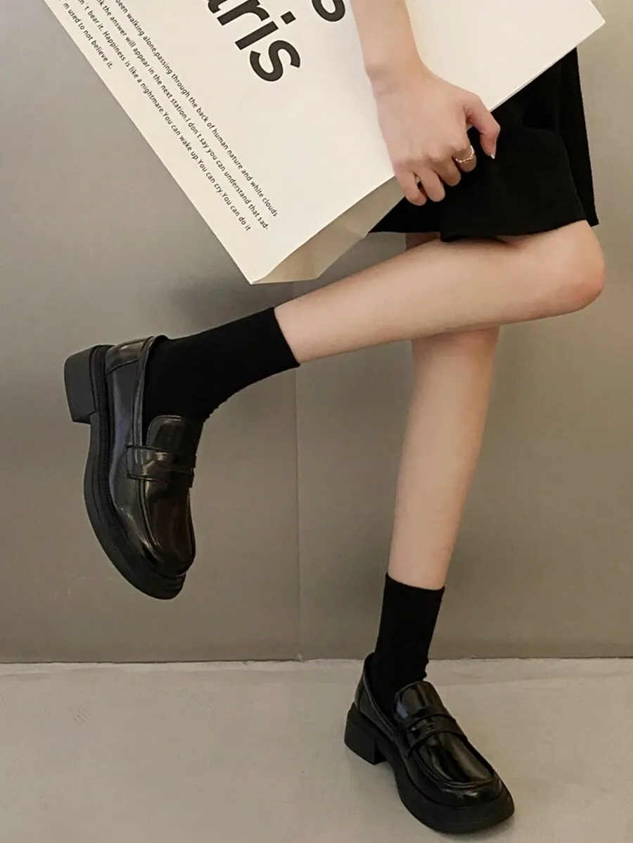 春秋 厚底ローファー 多用途 レトロ プラットフォームシューズ 通勤