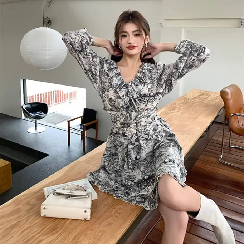 ワンピース ペプラム Aライン 長袖 プリント