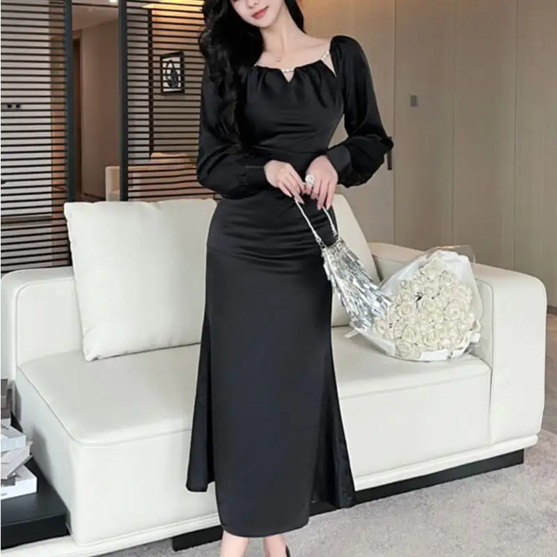 ワンピース 2色展開 サテン 長袖 フィッシュテール ブラック ベージュ