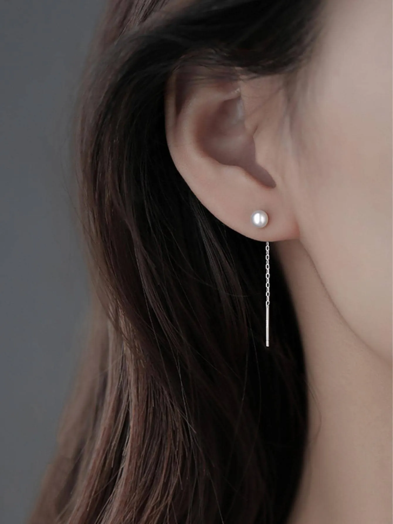 フェイクパール装飾スレッダーピアス