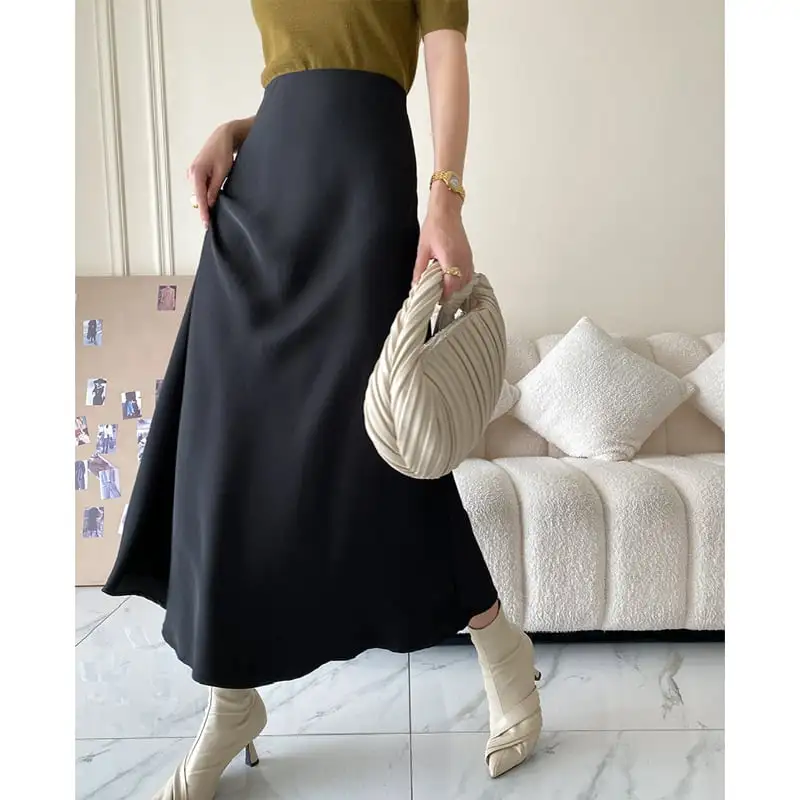 ボトムス スカート 2色展開 サテン 落ち感 ブラック グレー