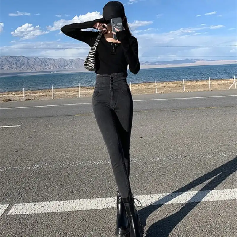 ボトムス デニムパンツ ３色展開 着痩せ ハイウエスト 流行兆し