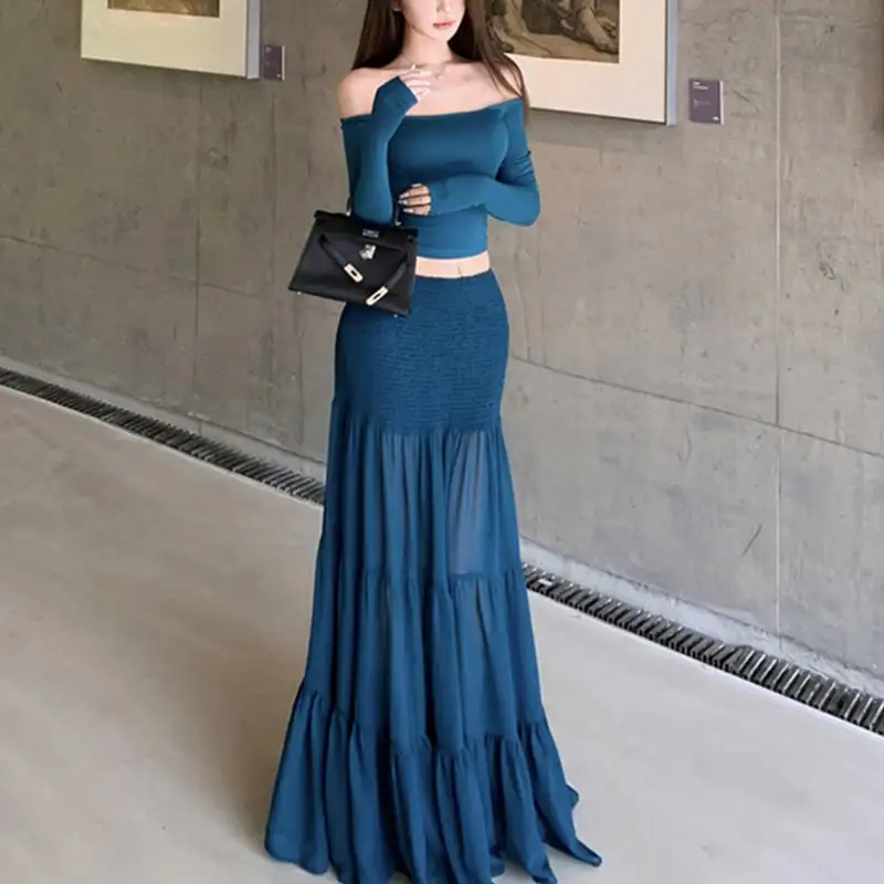 セットアップ トップス+スカート ボートネックデザイン 無地 ブルー