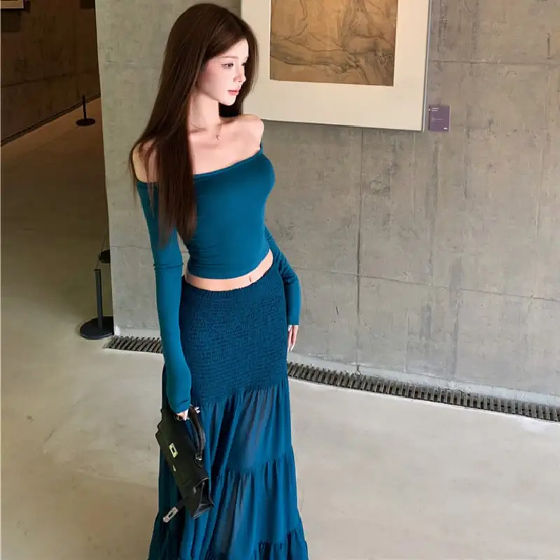 セットアップ トップス+スカート ボートネックデザイン 無地 ブルー