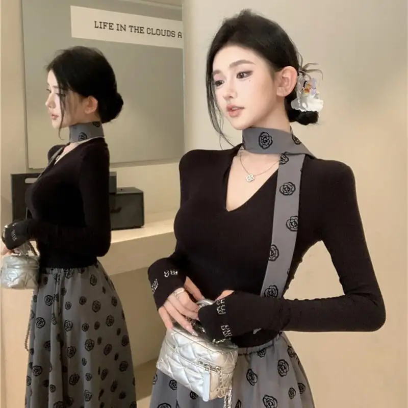 セットアップ トップス+スカート 大振裾 Vネック カジュアル 花柄