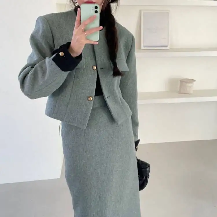 セットアップ ジャケット+スカート 2色展開 エレガント 通勤 スリット 長袖