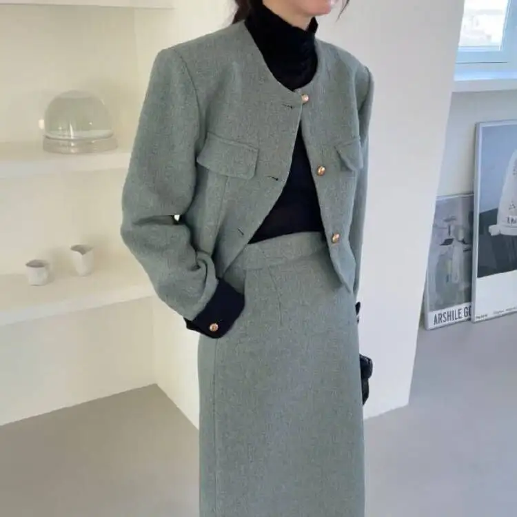 セットアップ ジャケット+スカート 2色展開 エレガント 通勤 スリット 長袖