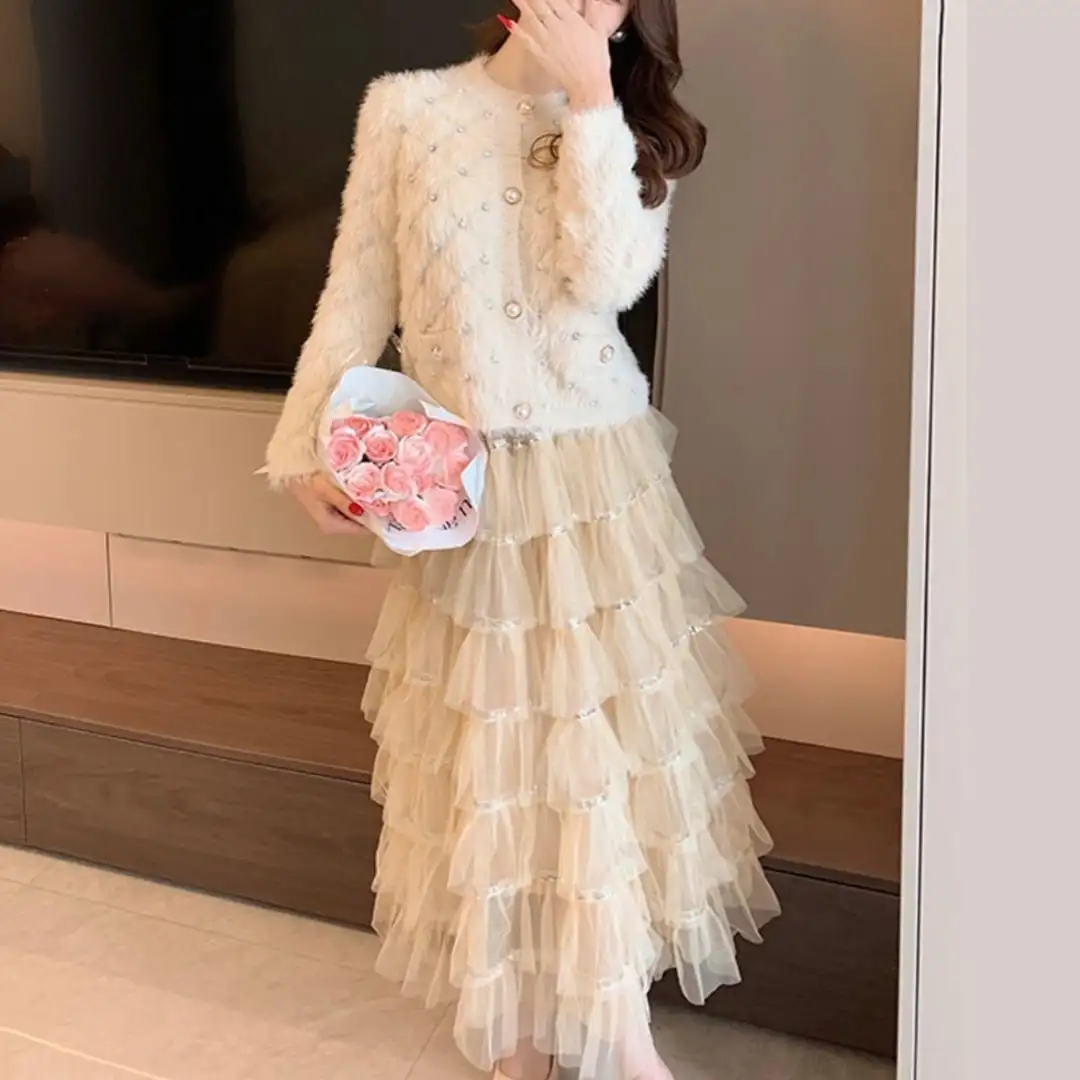 セットアップ セーター+スカート 2色展開 ラインストーン ライトベージュ ライトブラウン