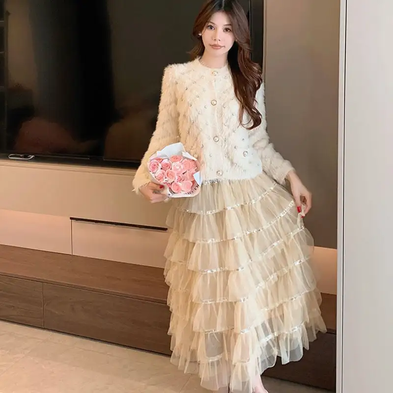 セットアップ セーター+スカート 2色展開 ラインストーン ライトベージュ ライトブラウン